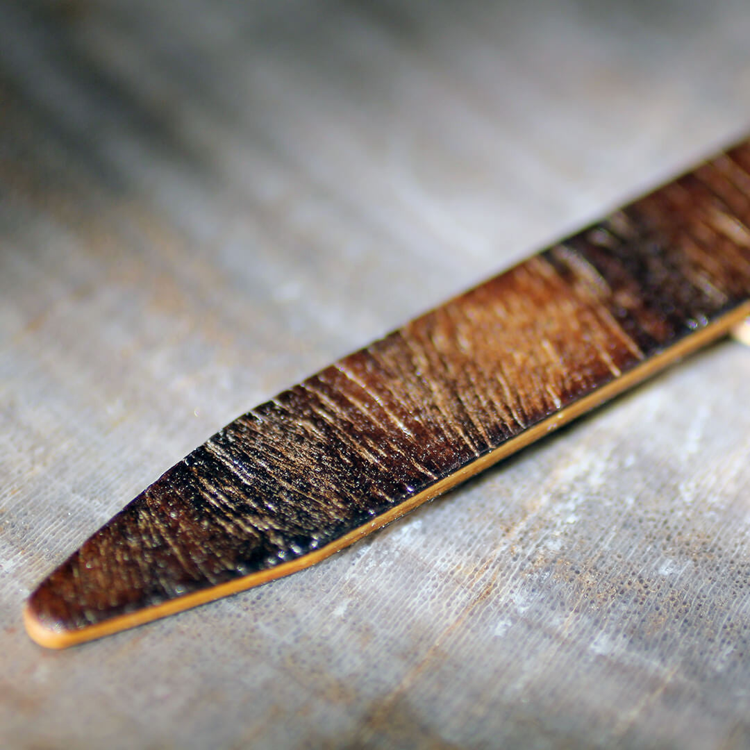 close up of Eucalyptus wood collar stays